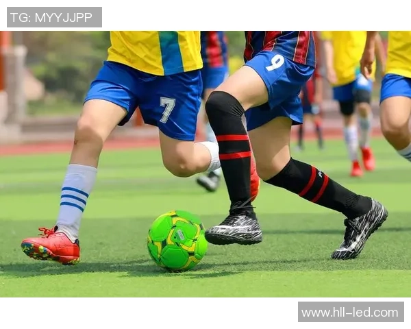 当足球巨星化身宇宙战士驰骋未来星际赛场 当足球巨星化身宇宙战士驰骋未来星际赛场