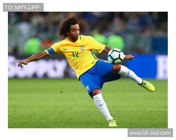 现代足球史上最具影响力的顶级后卫球星盘点